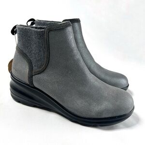 NWT Jambu Ember Grey Leather Ankle Boots